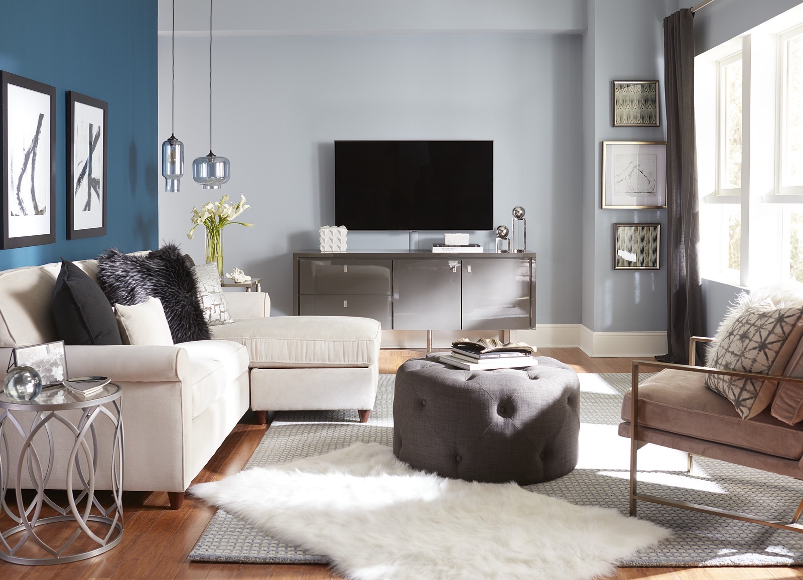 27 Modern TV Mount Ideas for the Living Room and Beyond [PHOTOS]